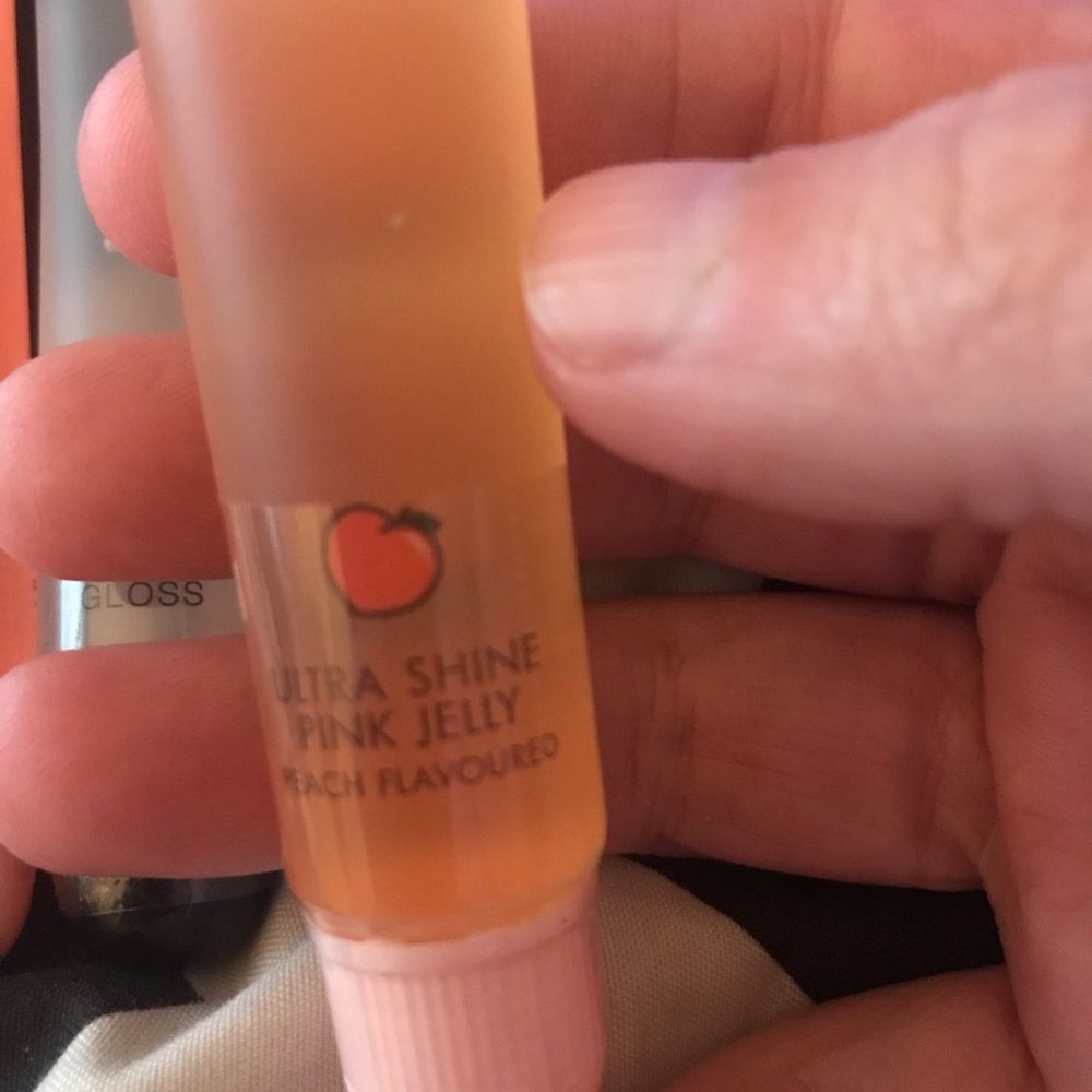 Max Cherimoya Lip Gloss Trio — Clear, Peach & Strawberry - Picture 3 of 3